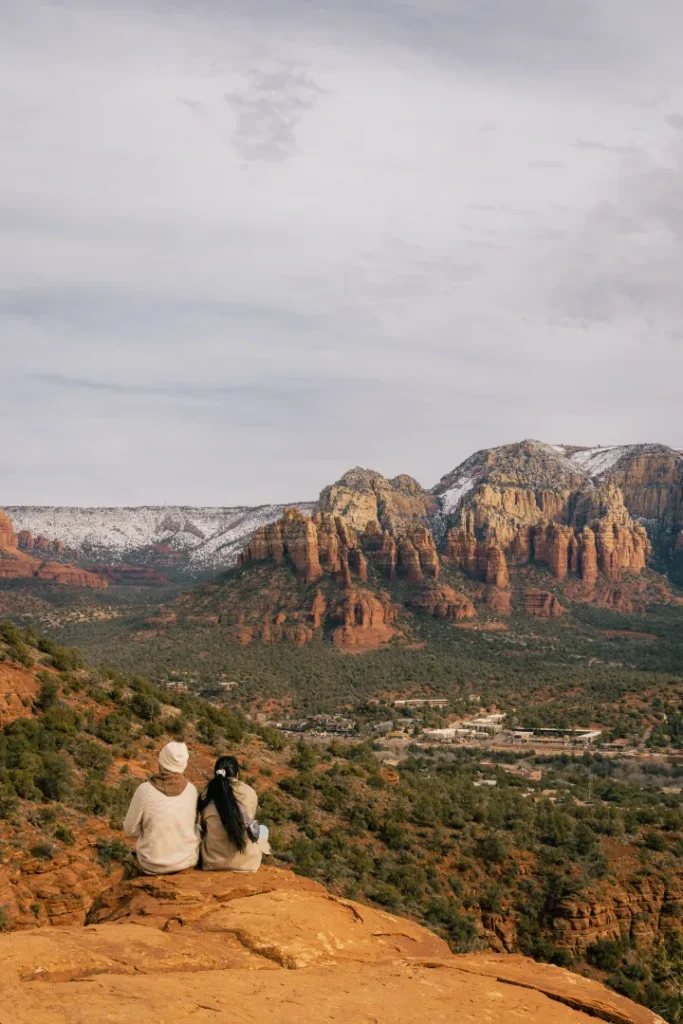 Couples date after sunset in Sedona