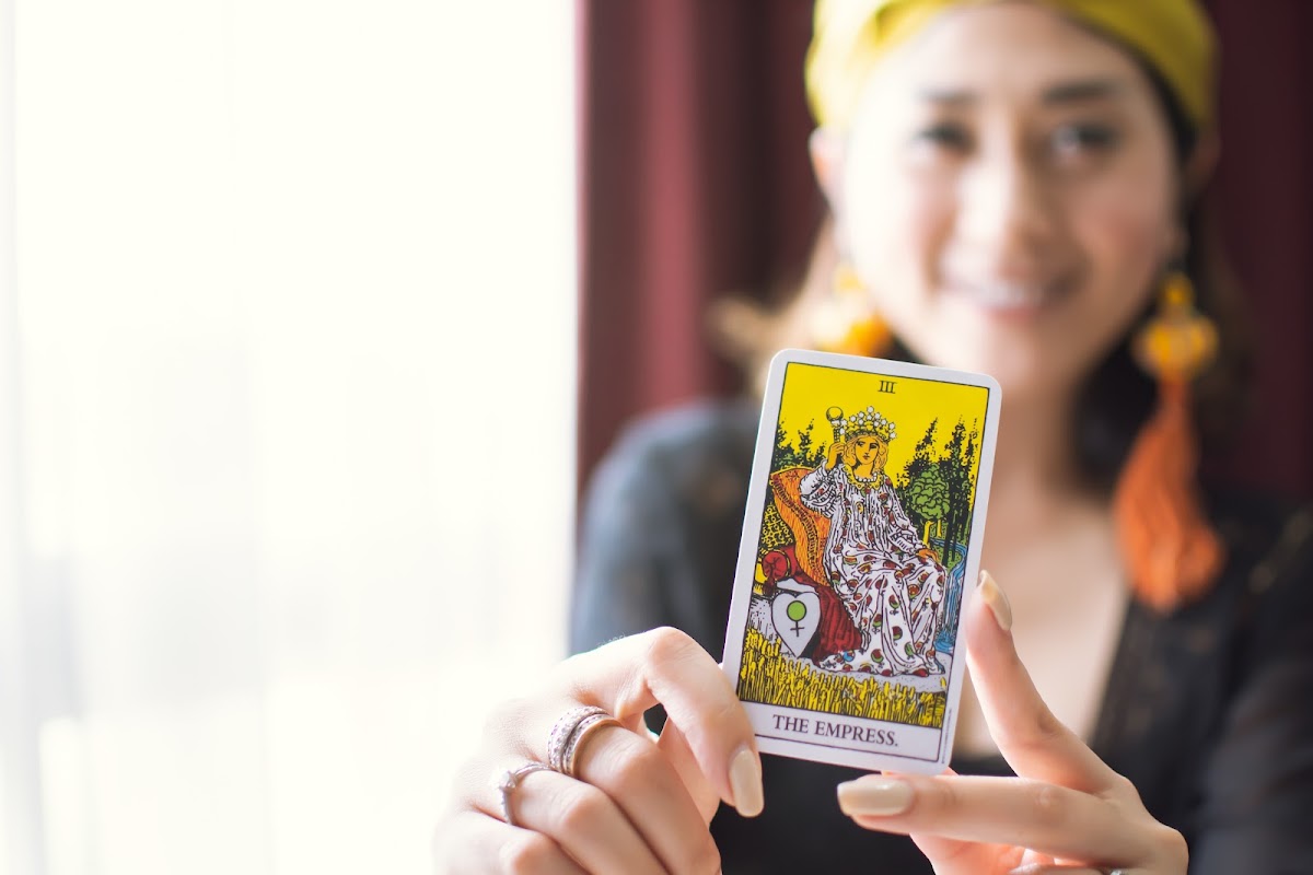 A couple's tarot reading experience in Sedona
